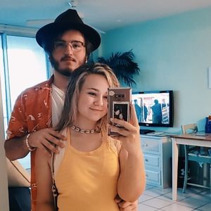 Meet your Posher, Cai